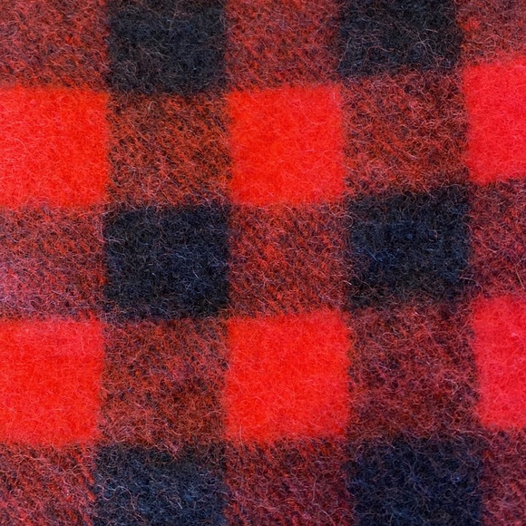 Wool Buffalo Check vintage throw. No labels to determine brand. Very good cond. - Picture 2 of 3